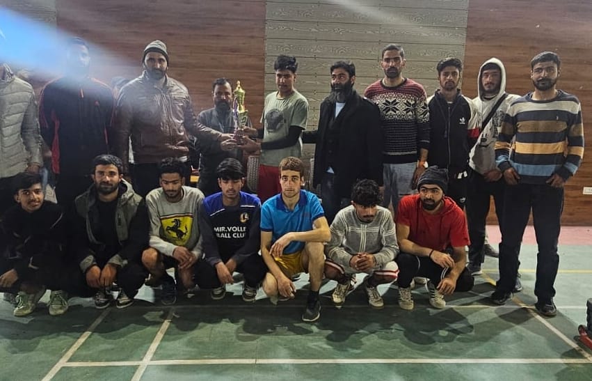 Warpora Club wins Budgam Volleyball trophy